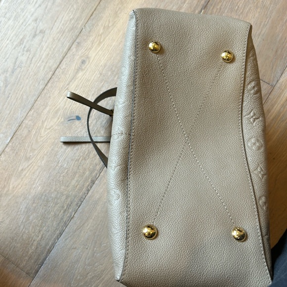 Louis Vuitton Monogram Empreinte Maida Hobo - Great Condition - Picture 6 of 16